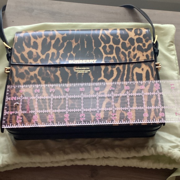 EUC Burberry Grace Large Leopard Print Shoulder Bag - Picture 15 of 16